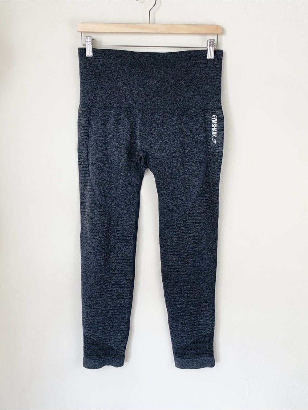 NWT Gymshark Women’s High-Waisted Dark Gray Black Heather Seamless Leggings